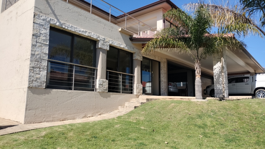 3 Bedroom Property for Sale in Grootbrakhoogte Western Cape